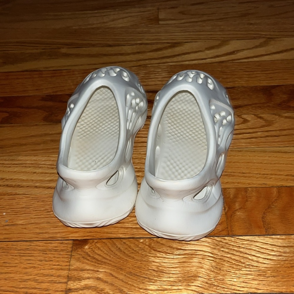 Slides - Picture 3 of 4